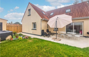 3 Bedroom Nice Home In Desvres